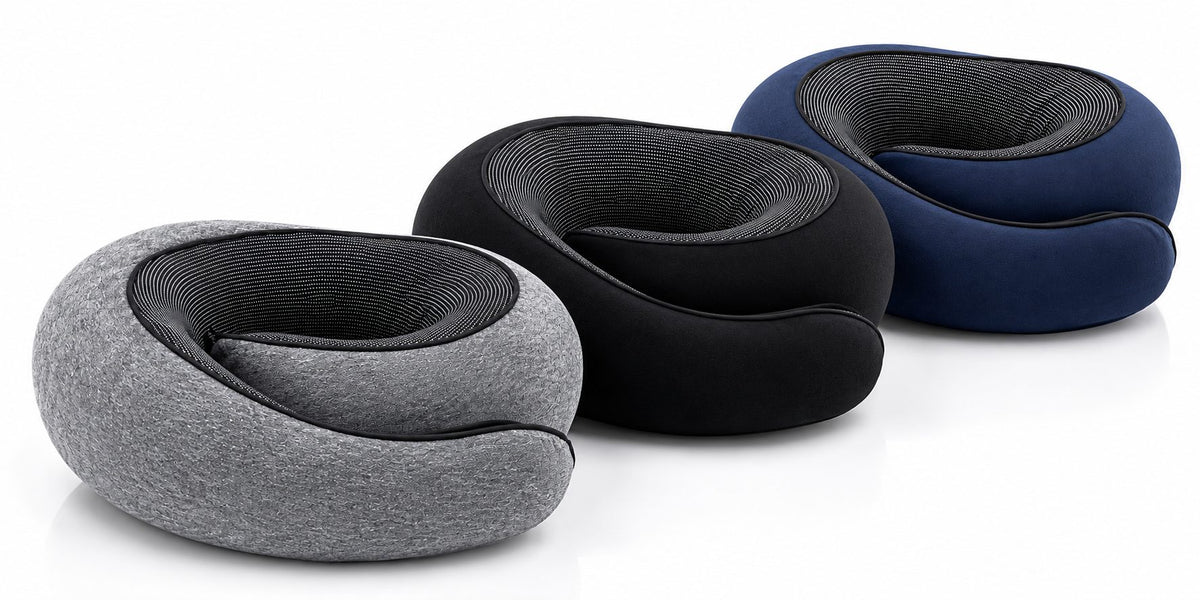 Coussin de voyage Nuita 360° en trois coloris : gris, noir et bleu foncé
