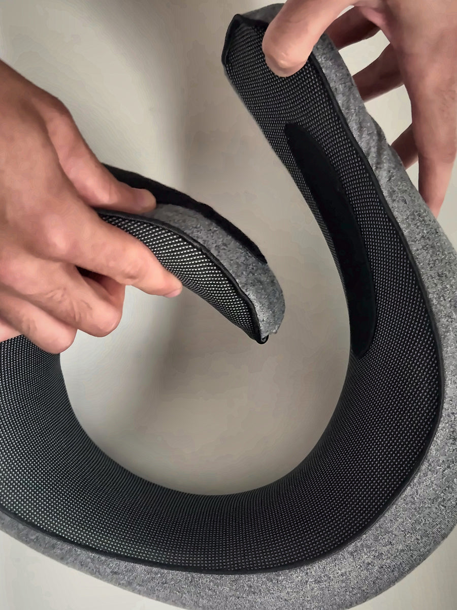 Extrémité du coussin Nuita avec la fermeture scratch pour ajuster le tour de cou